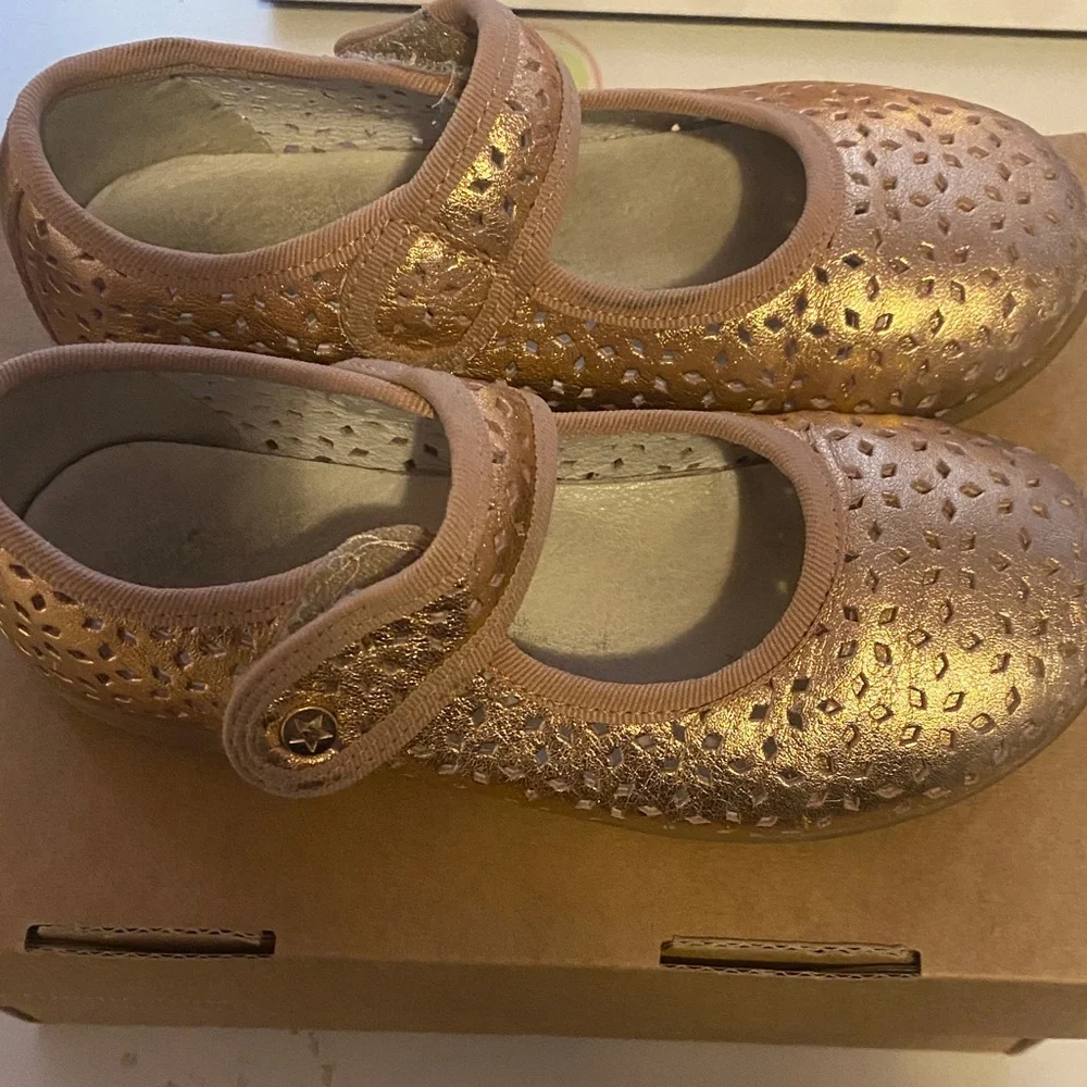 Naturino Girls Gold Metallic Mary Jane Dress Shoes